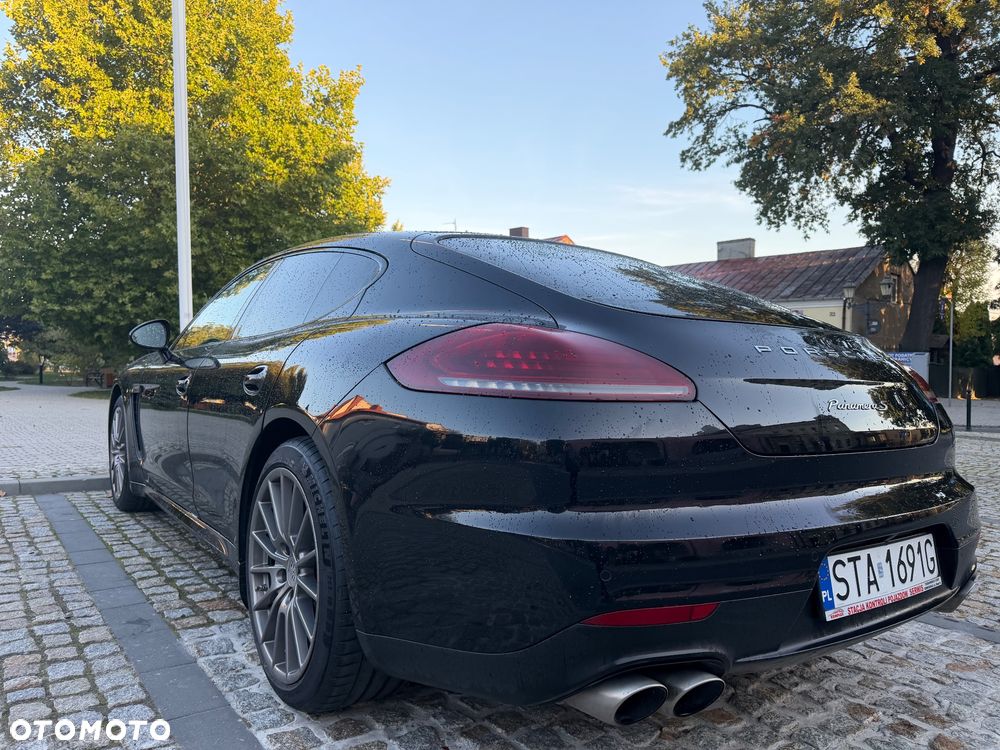 Porsche Panamera S - 18