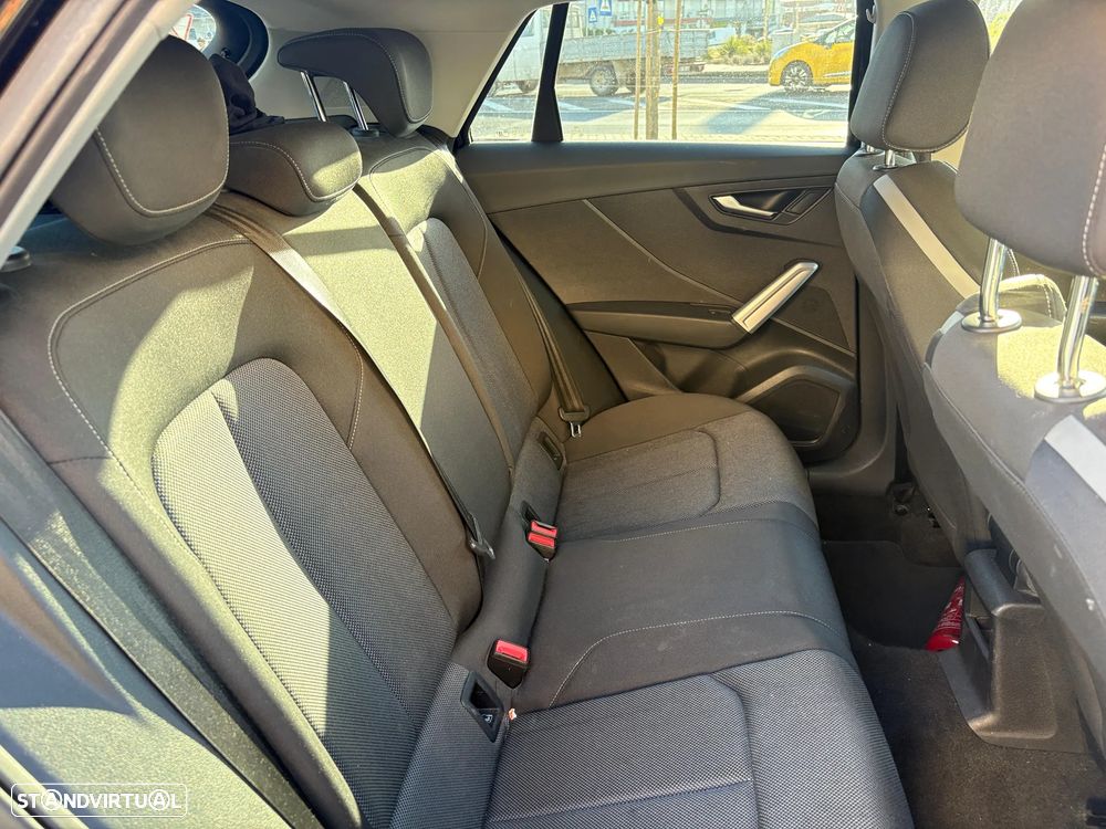 Audi Q2 30 TDI - 16