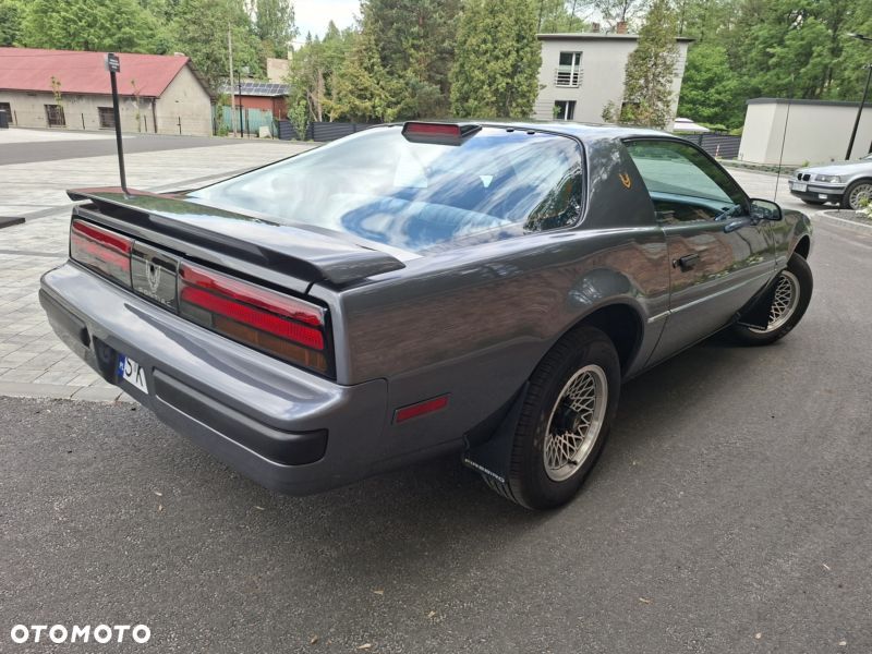 Pontiac Firebird - 8