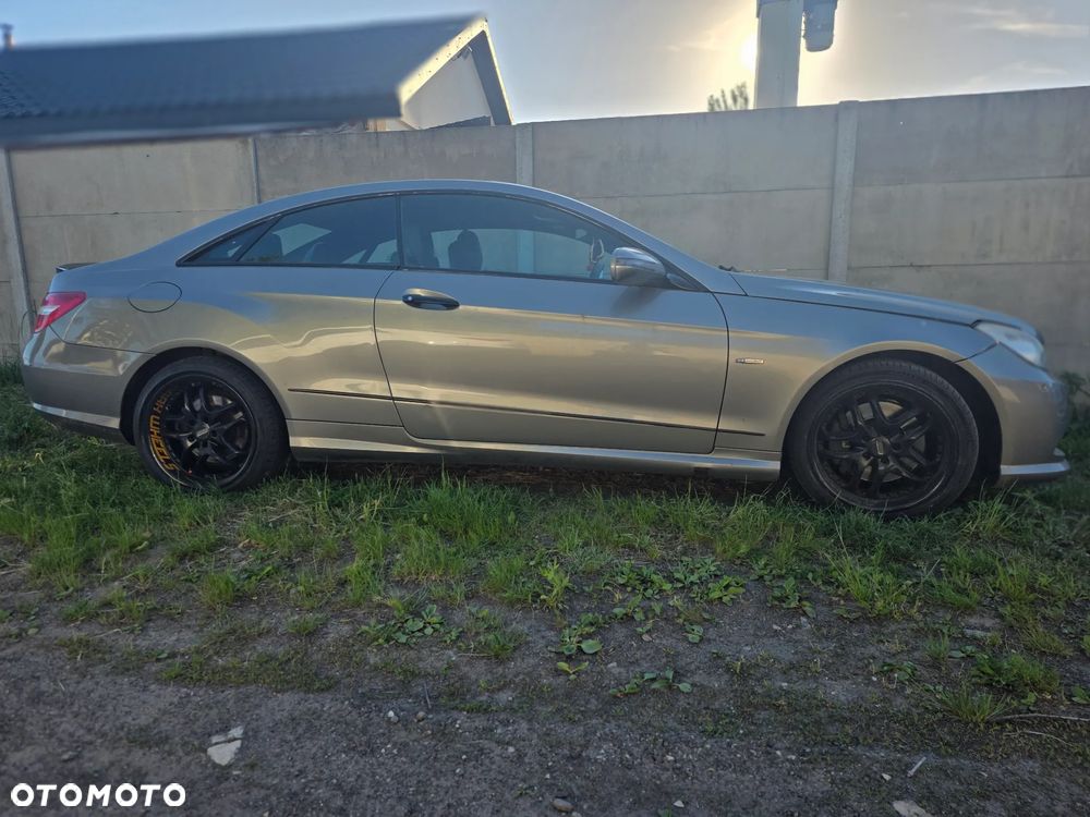 Mercedes-Benz Klasa E 350 CDI DPF BlueEFFICIENCY 7G-TRONIC Avantgarde - 1