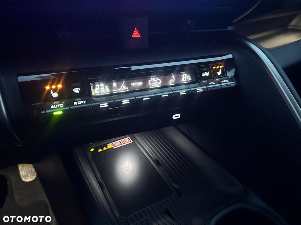 Toyota C-HR 2.0 Hybrid Dynamic Force Executive Premiere Edition - 16