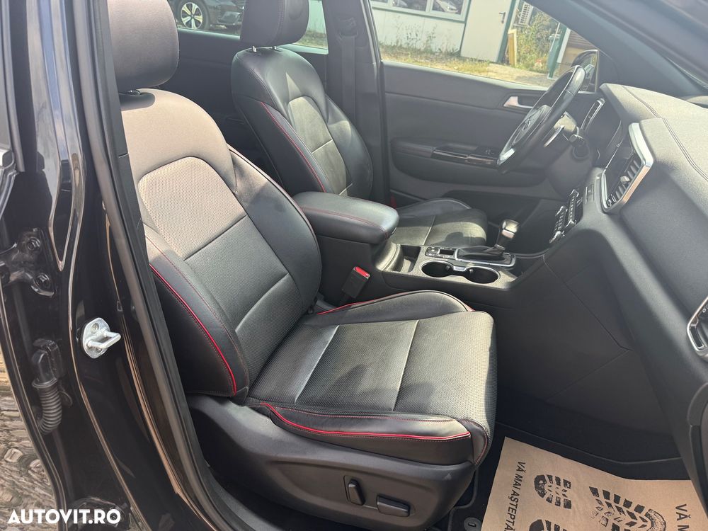 Kia Sportage 2.0 CRDI AWD Eco-Dynamics+ (48V M-H) Aut. GT LINE - 29