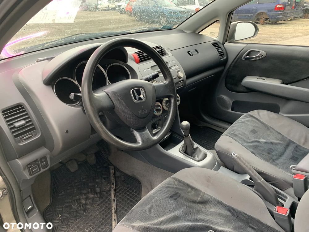 HONDA CITY 2007 *SAMOCHÓD NA CZĘŚCI* 2587  MASKA, LAMPA, DRZWI, LUSTERKO, ZDERZAK, GRILL, BŁOTNIK, KLAPA, BELKA, DESKA, FOTELE, KANAPA, ĆWIARTKA, KIEROWNICA, TARCZE, ZACISKI, ZAWIESZENIE, KOMPLETNY PRZÓD, KOMPLETNY TYŁ, LICZNIK, ZEGARY, PRAWE LEWE PRZÓD TYŁ - 5