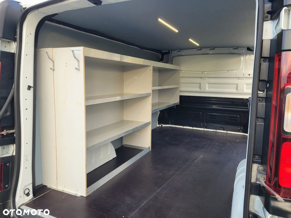 Renault Trafic LONG REGAŁ KLIMA KAMERA TEMPOMAT FV23% - 16