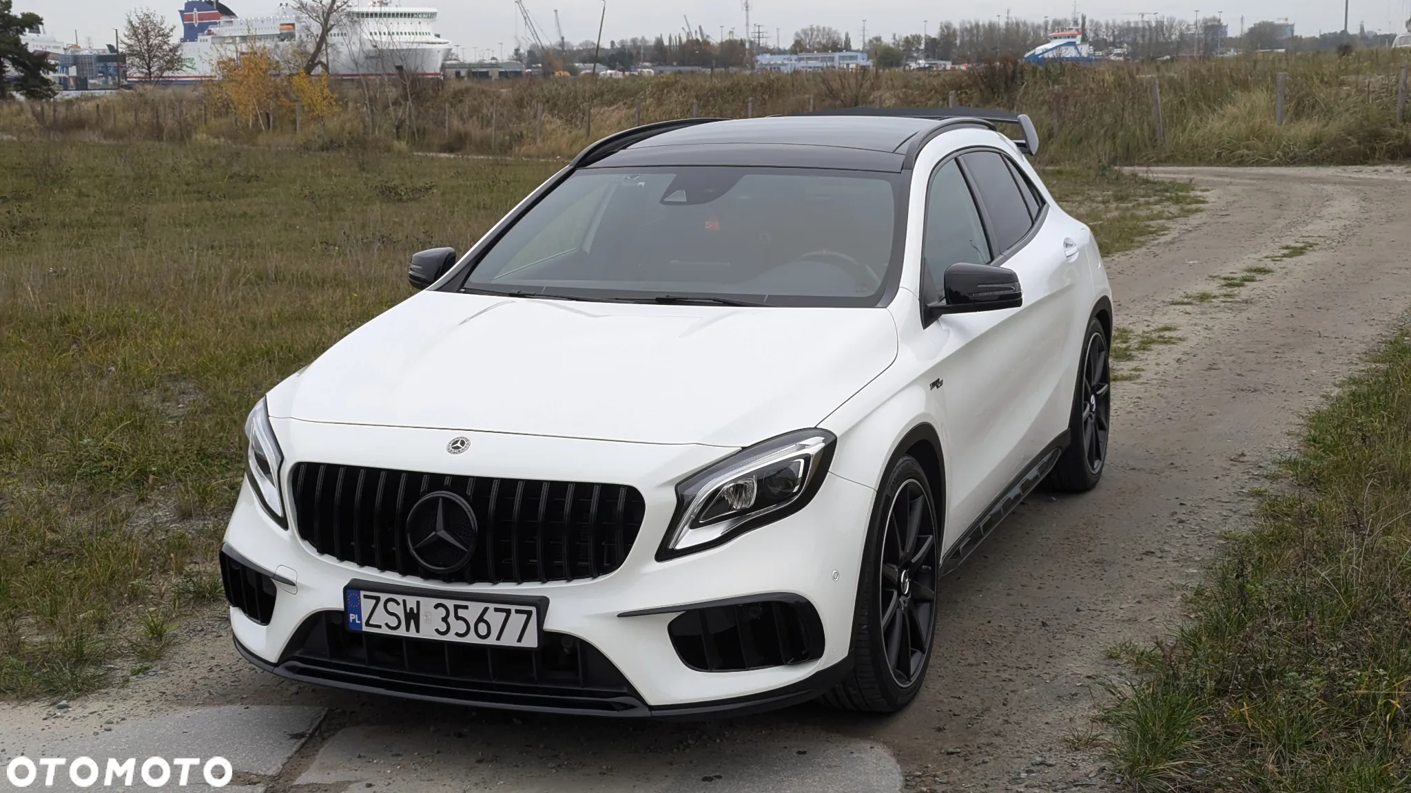 Mercedes-Benz GLA AMG 45 4-Matic - 9