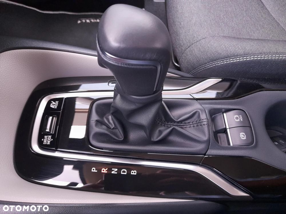 Toyota Corolla 1.8 Hybrid Style - 25