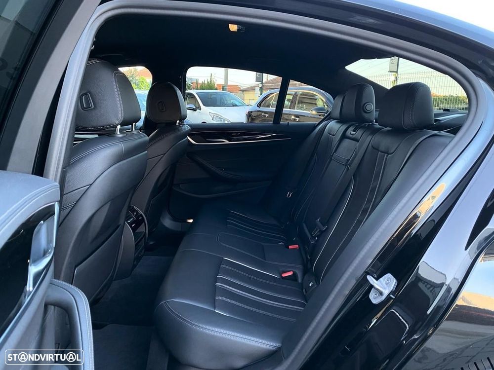 BMW 530 e Line Luxury - 37