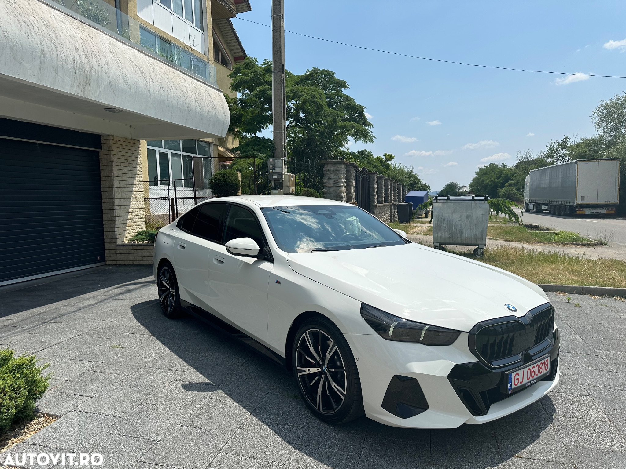 BMW Seria 5 520d AT MHEV - 4
