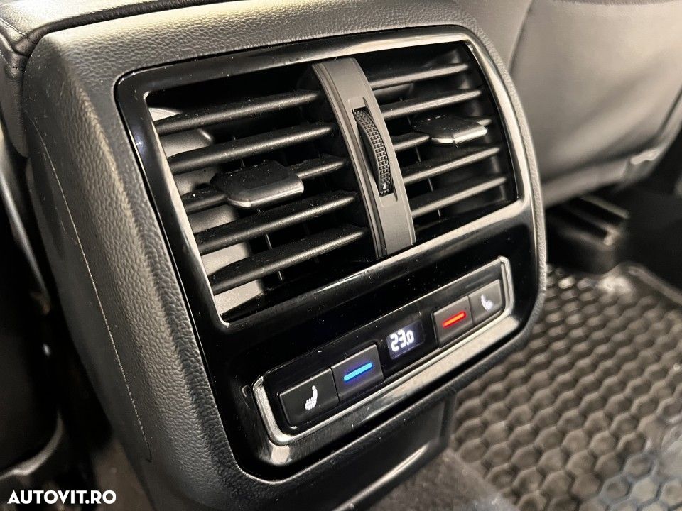 Volkswagen Passat Alltrack - 11