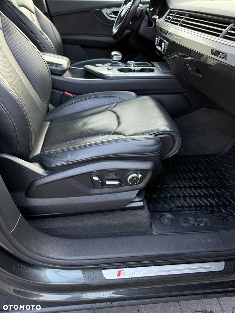 Audi Q7 3.0 TFSI Quattro Tiptronic - 18