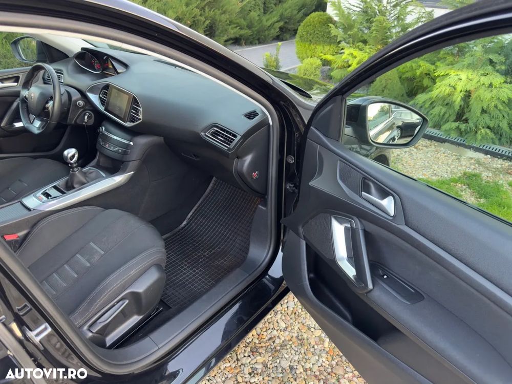 Peugeot 308 130 e-THP Stop & Start Allure - 24