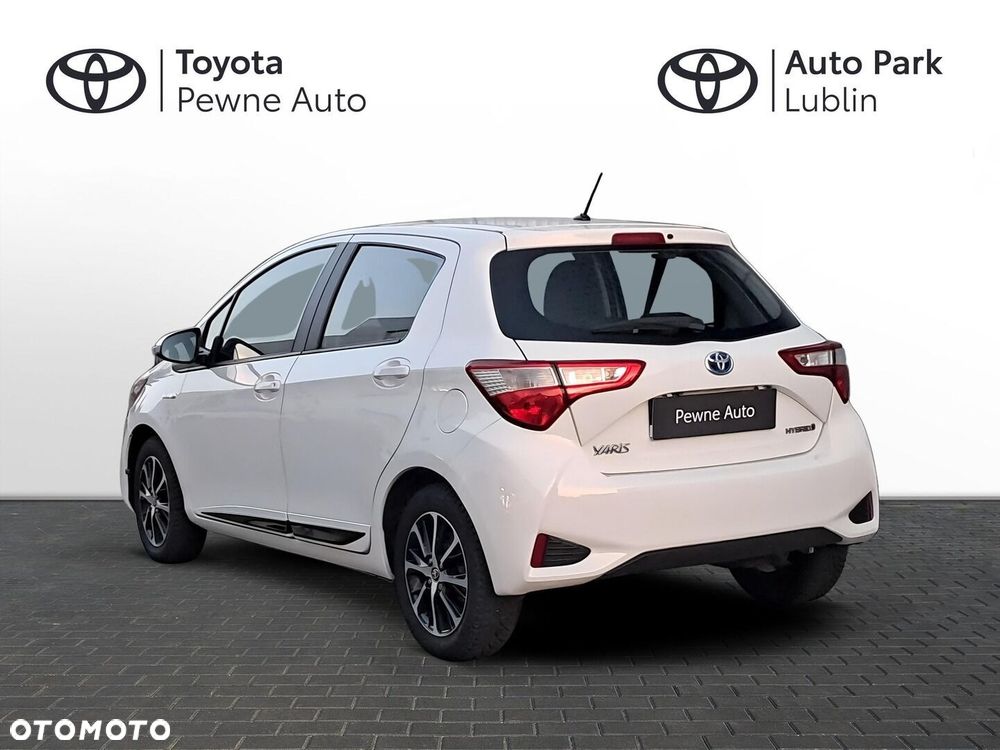 Toyota Yaris - 4