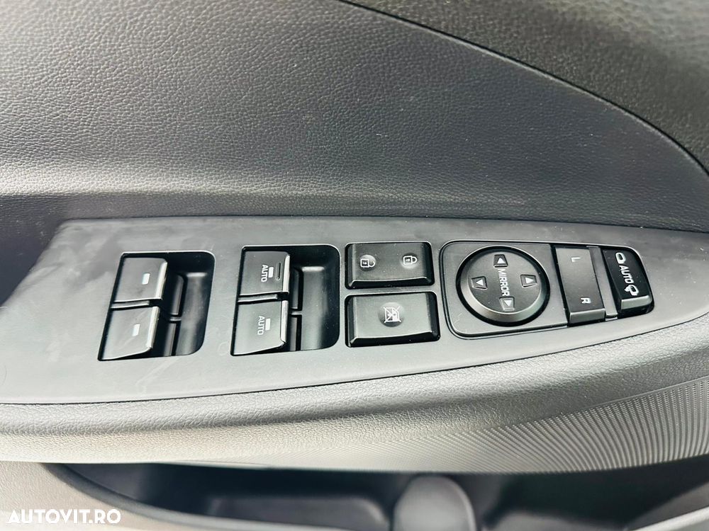 Hyundai Tucson 1.6 GDI 2WD Style - 12