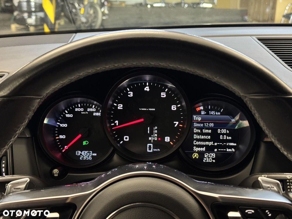 Porsche Macan Standard - 34
