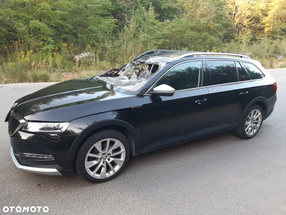 Skoda Superb 2.0 TDI SCR 4x4 Scout DSG - 3