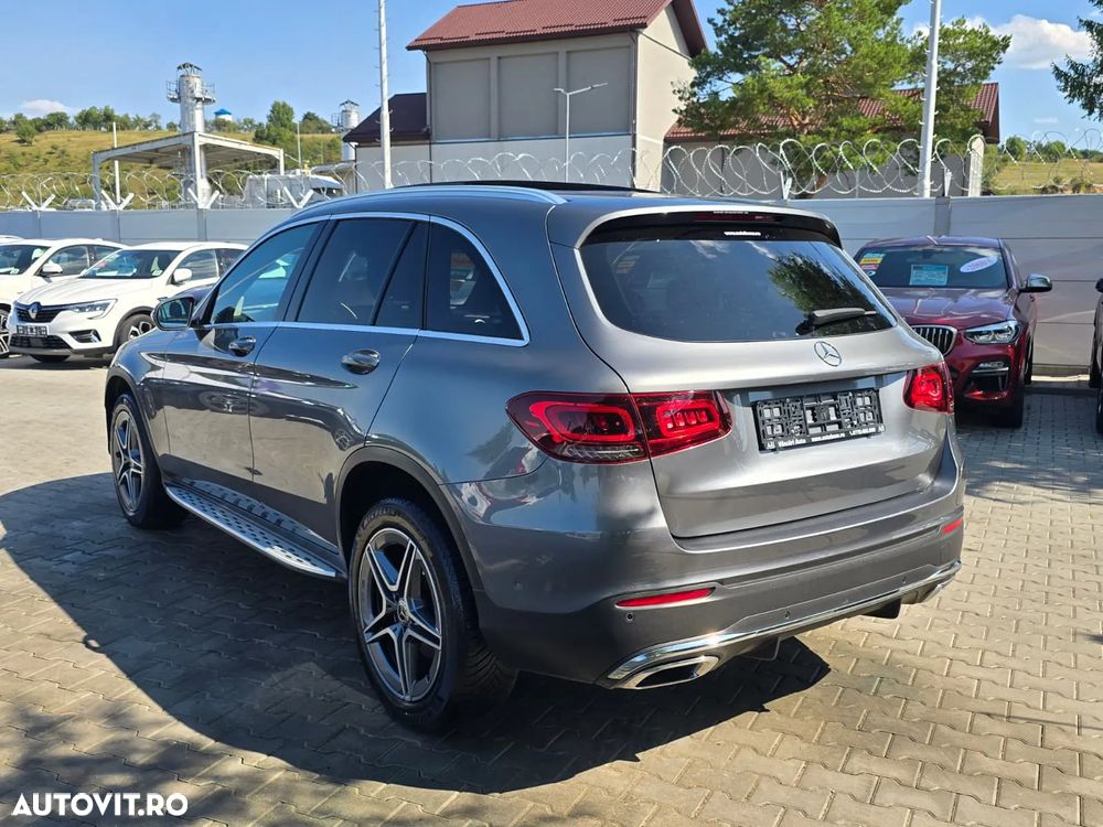 Mercedes-Benz GLC 300 e 4Matic 9G-TRONIC Edition AMG Line - 3