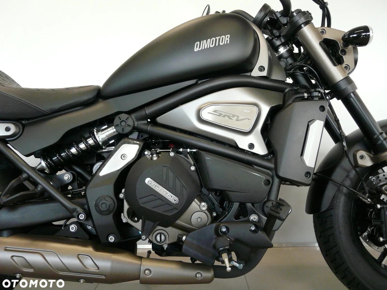 QJMOTOR SRV 700 - 7