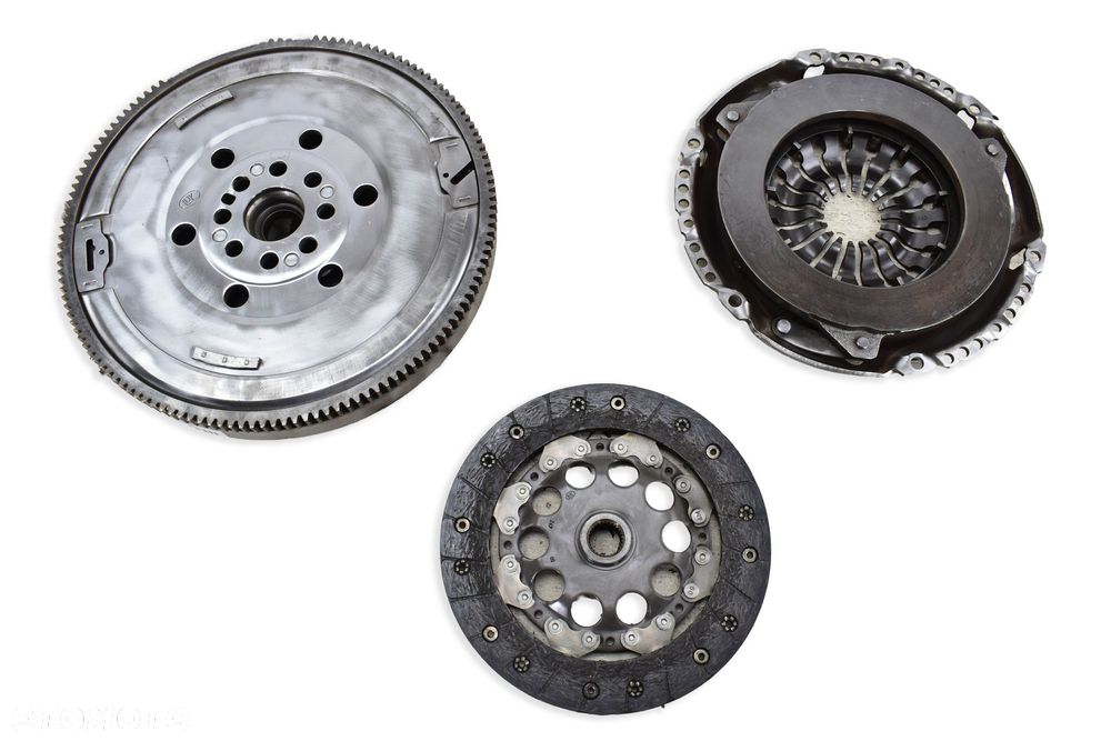 Koło Dwumasowe Sprzęgło MINI F55 F56 F57 BMW F45 F46 1.5d B37C15A 8600210 - 9