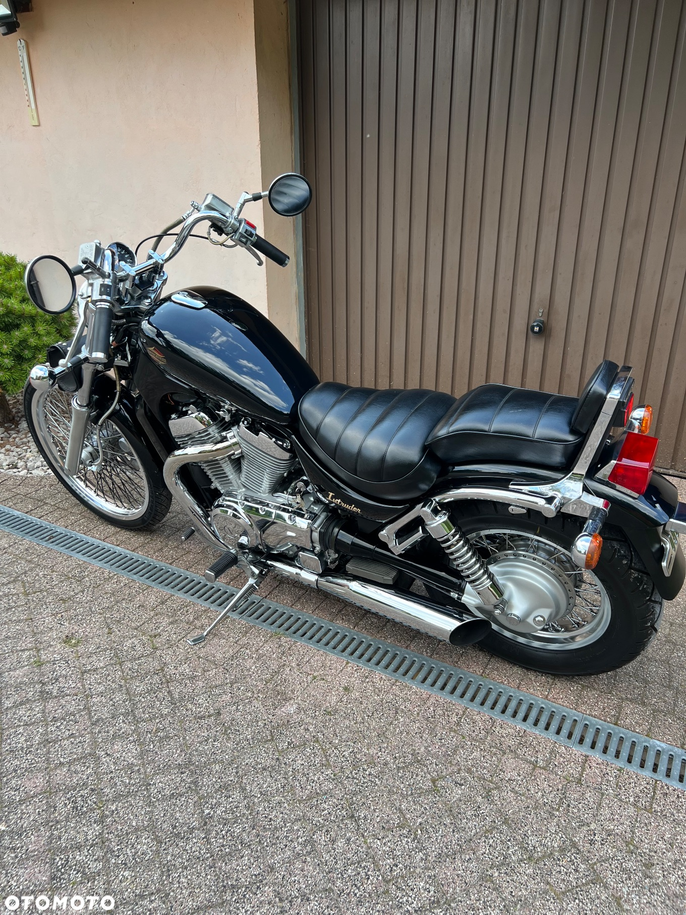 Suzuki Intruder - 7