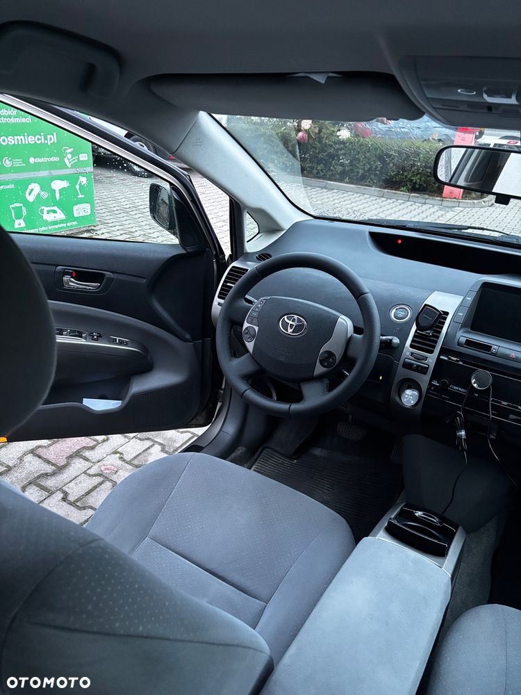Toyota Prius 1.5 VVT-i Sol - 13
