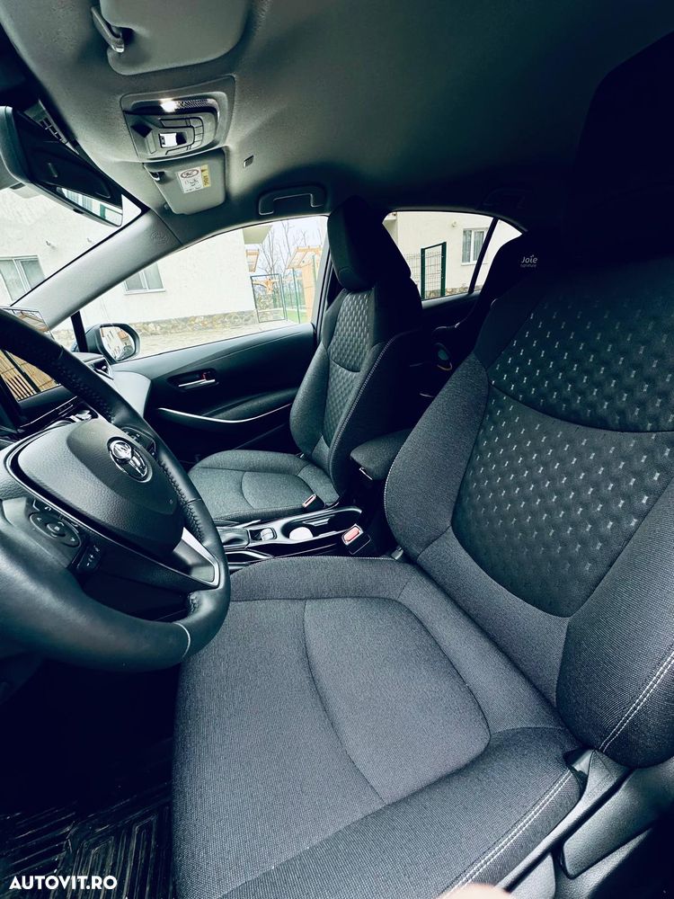 Toyota Corolla 1.8 HSD Dynamic - 12