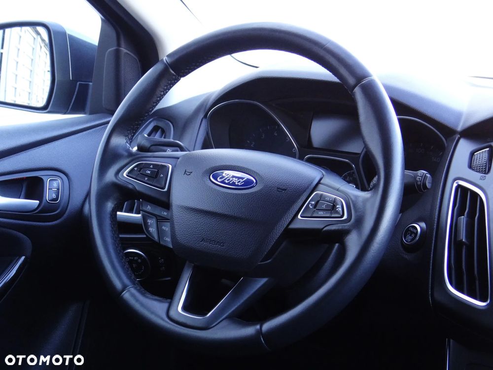 Ford Focus 1.0 EcoBoost Titanium ASS - 11