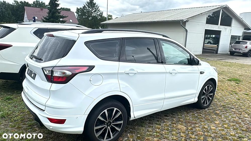 Ford Kuga - 3