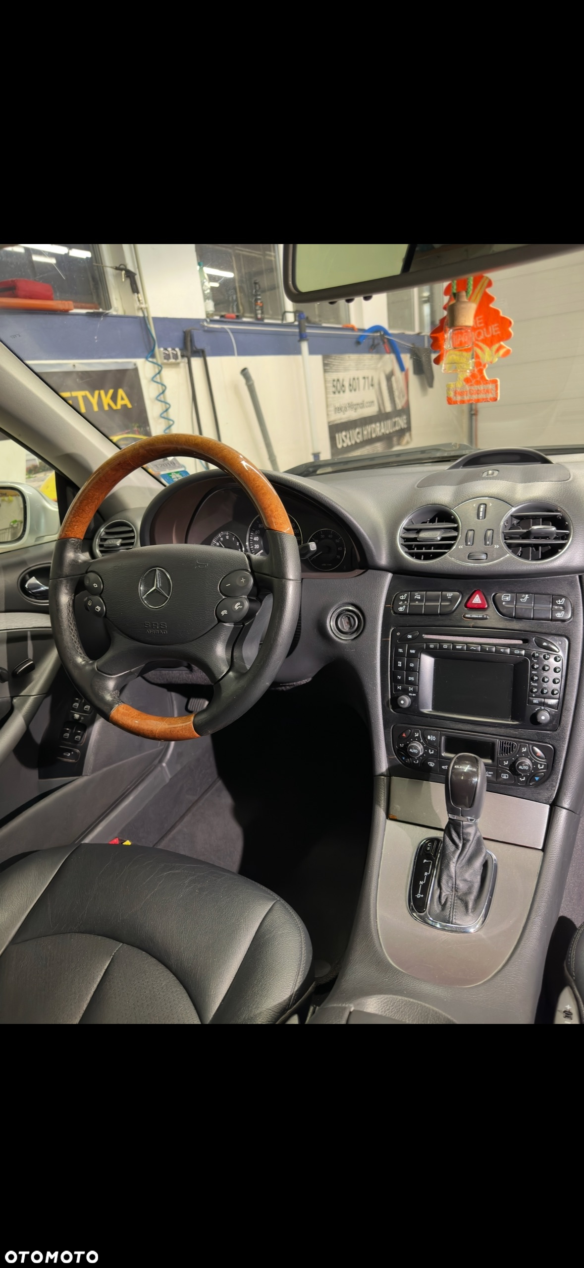 Mercedes-Benz CLK 320 - 18