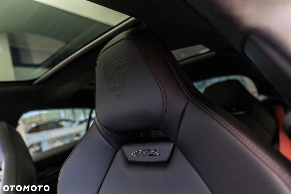 Porsche Panamera GTS - 31