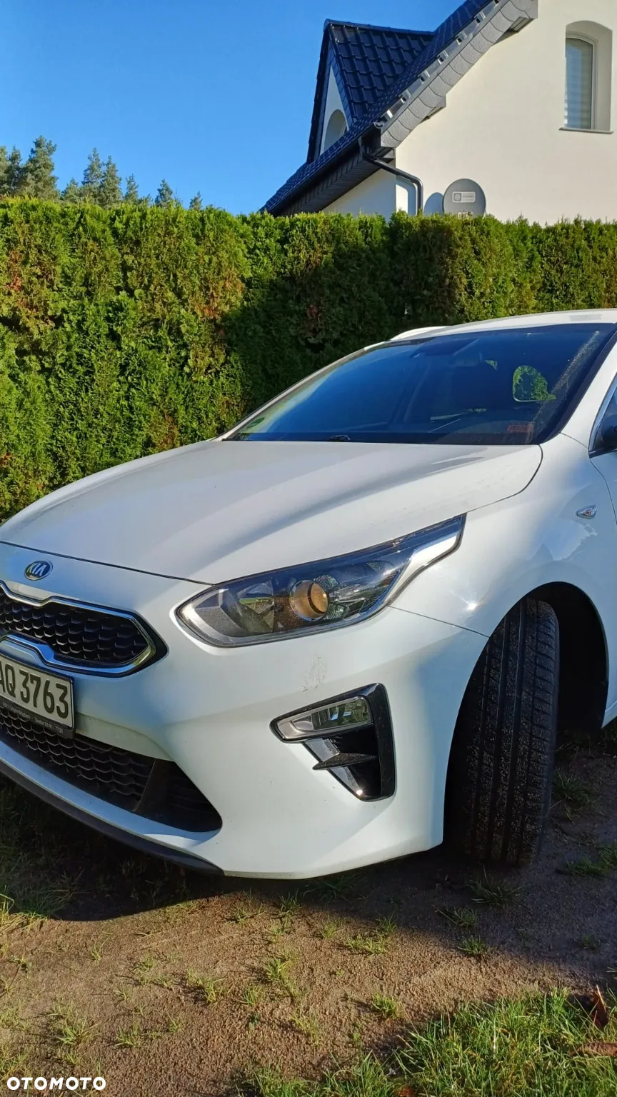 Kia Ceed 1.6 CRDi Eco-Dynamics+ (48V Mild-Hybrid) DCT7 Vision - 6