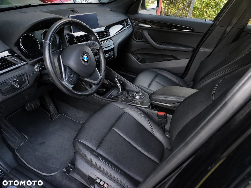 BMW X1 xDrive28i xLine - 22