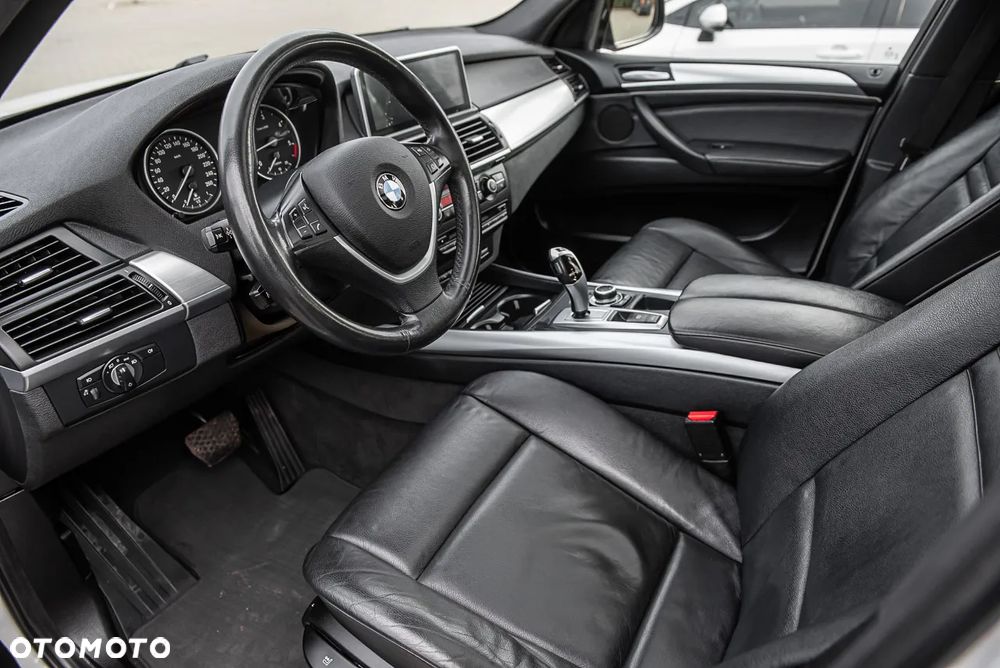 BMW X5 xDrive40d - 15