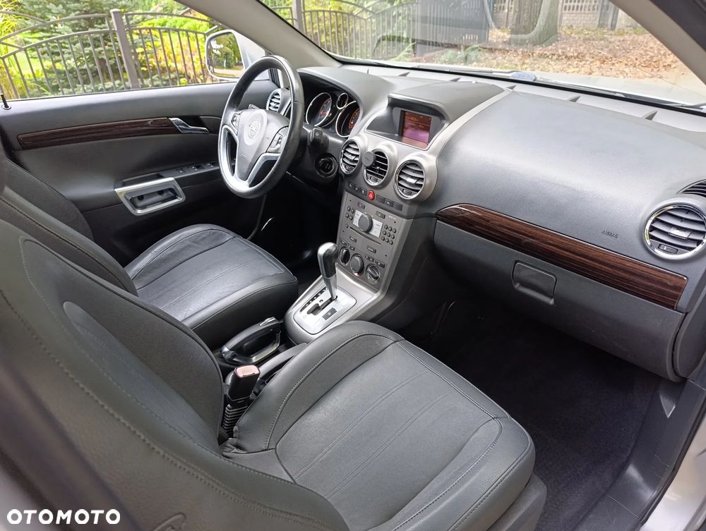 Opel Antara 3.2 V6 4x4 Cosmo - 16