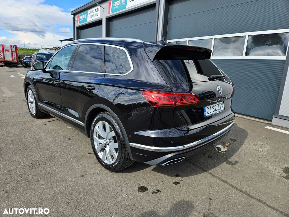 Volkswagen Touareg 3.0 V6 TDI 4Motion DPF Automatik Elegance - 4