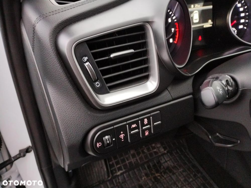 Kia Ceed 1.5 T-GDI M DCT - 19