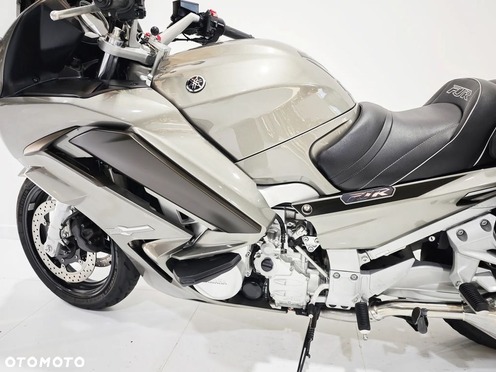 Yamaha FJR - 14