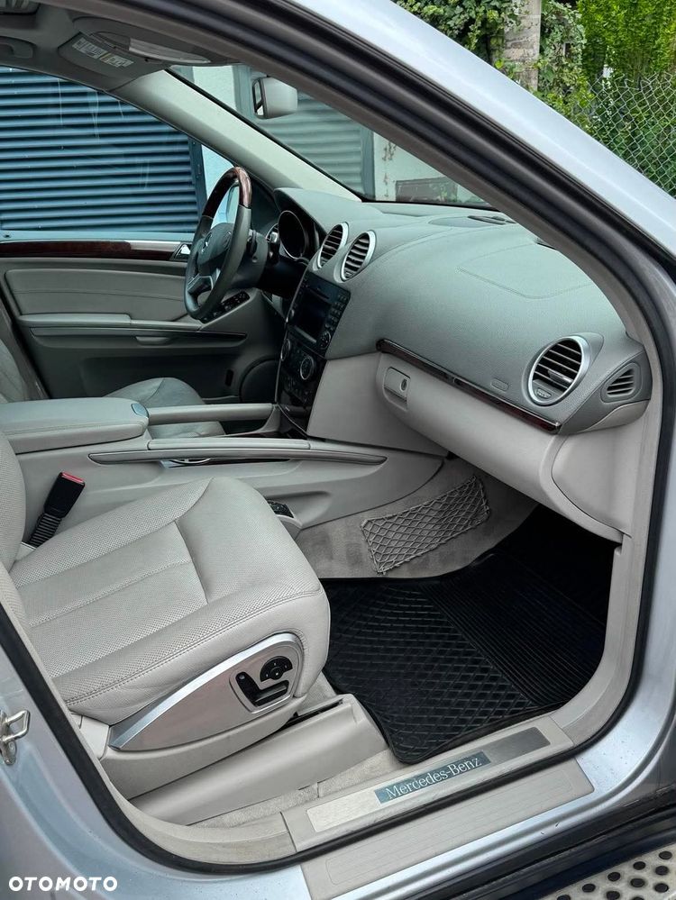 Mercedes-Benz GL - 6