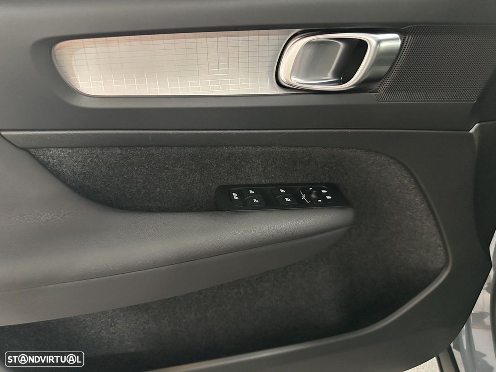 Volvo XC 40 1.5 T4 PHEV Plus Bright - 15