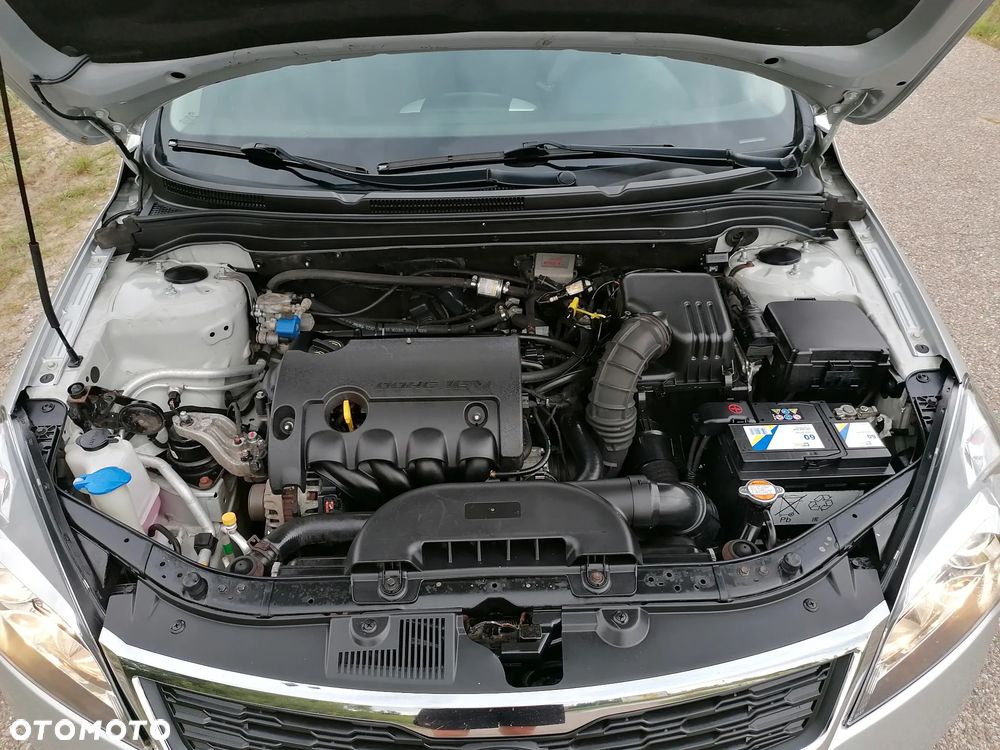 Kia Ceed - 16