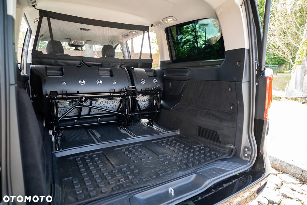 Mercedes-Benz Klasa V 250 d 4-Matic Avantgarde 9G-Tronic (d³ugi) - 11