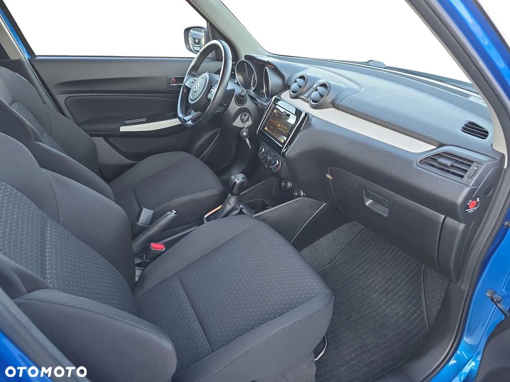 Suzuki Swift 1.2 Dualjet SHVS Premium Plus CVT - 25