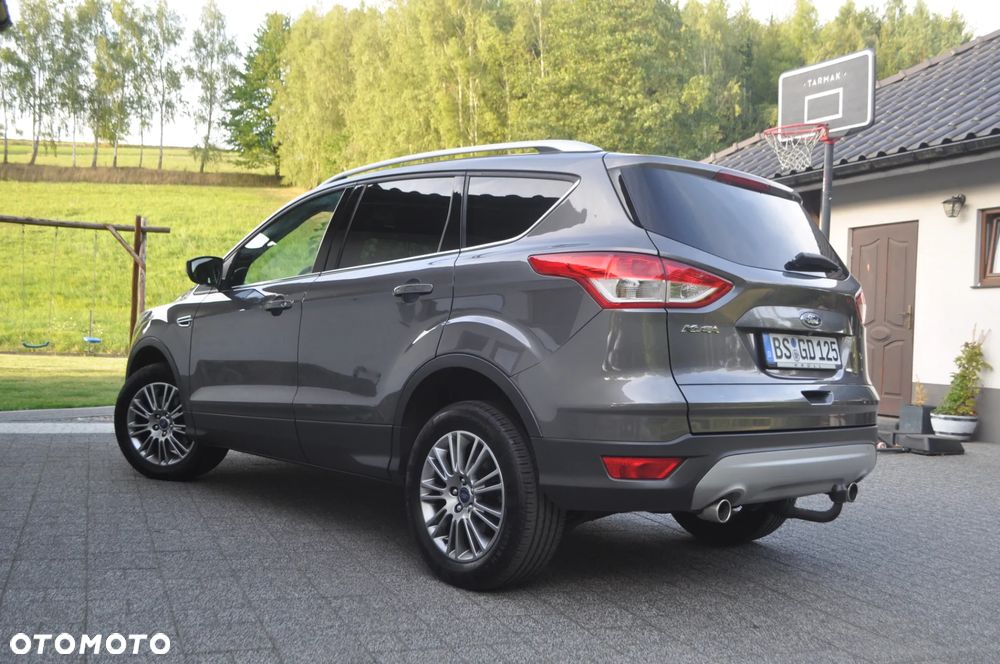Ford Kuga 2.0 TDCi 2x4 Titanium - 6