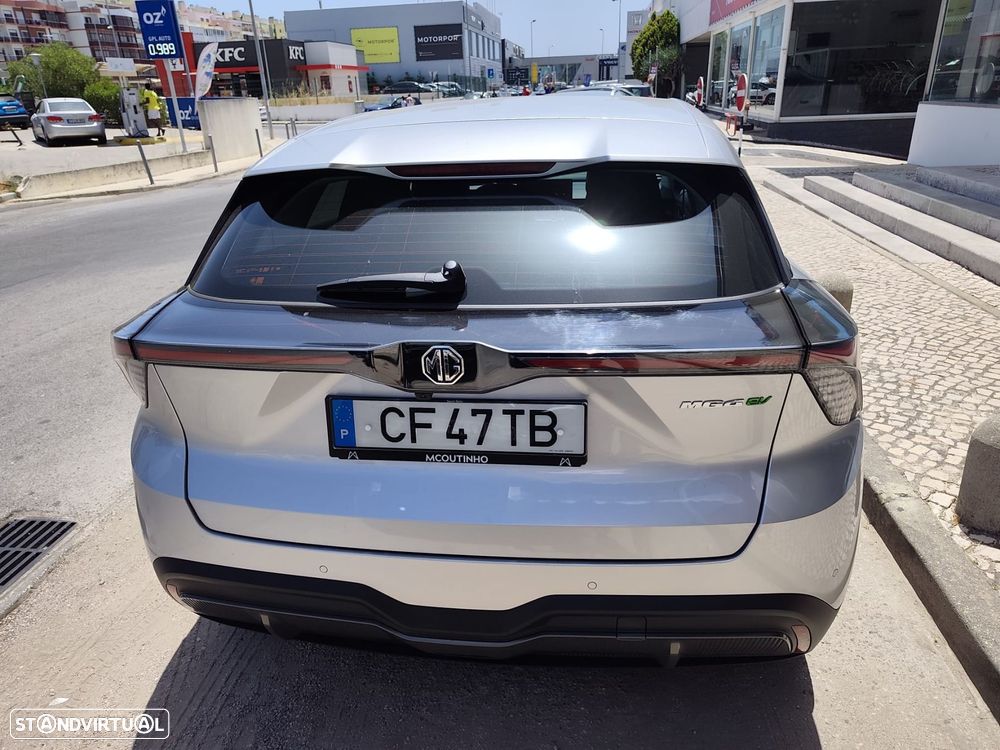 MG MG4 64 kWh Luxury - 3