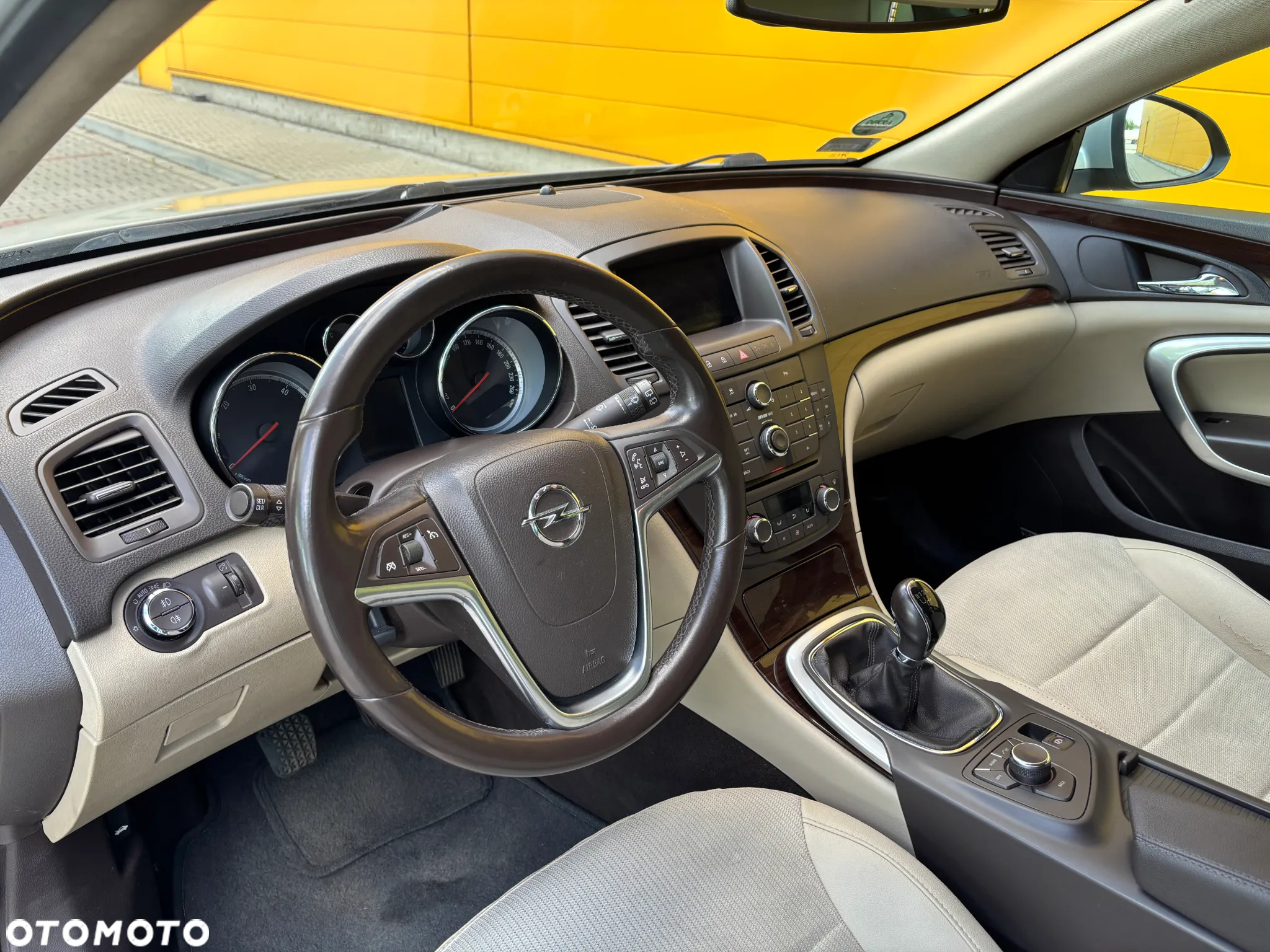 Opel Insignia 2.0 CDTI Cosmo - 11