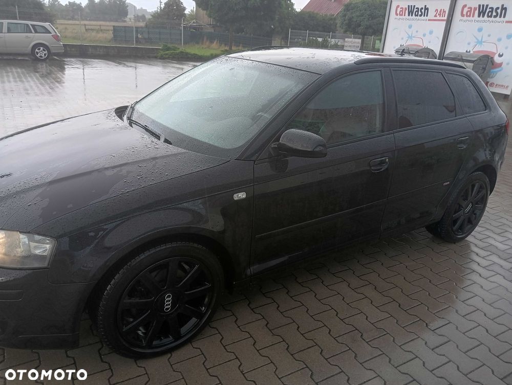 Audi A3 Sportback - 1