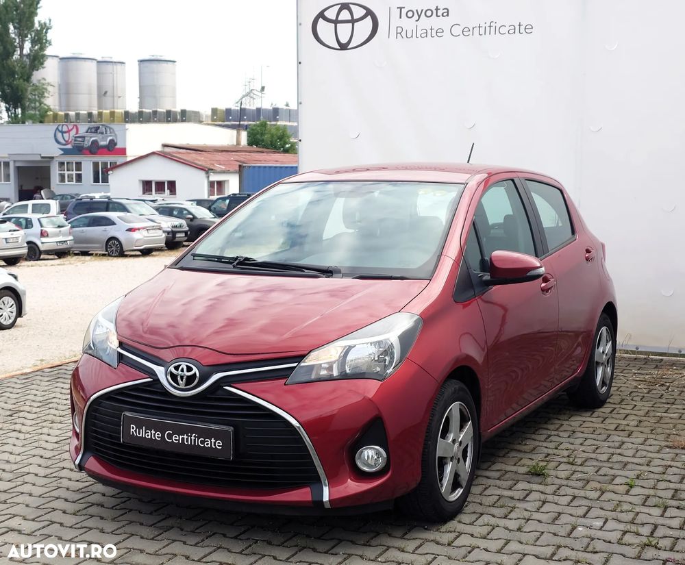 Toyota Yaris 1.33 L Dual VVT-i 5D Multidrive S Luna - 1