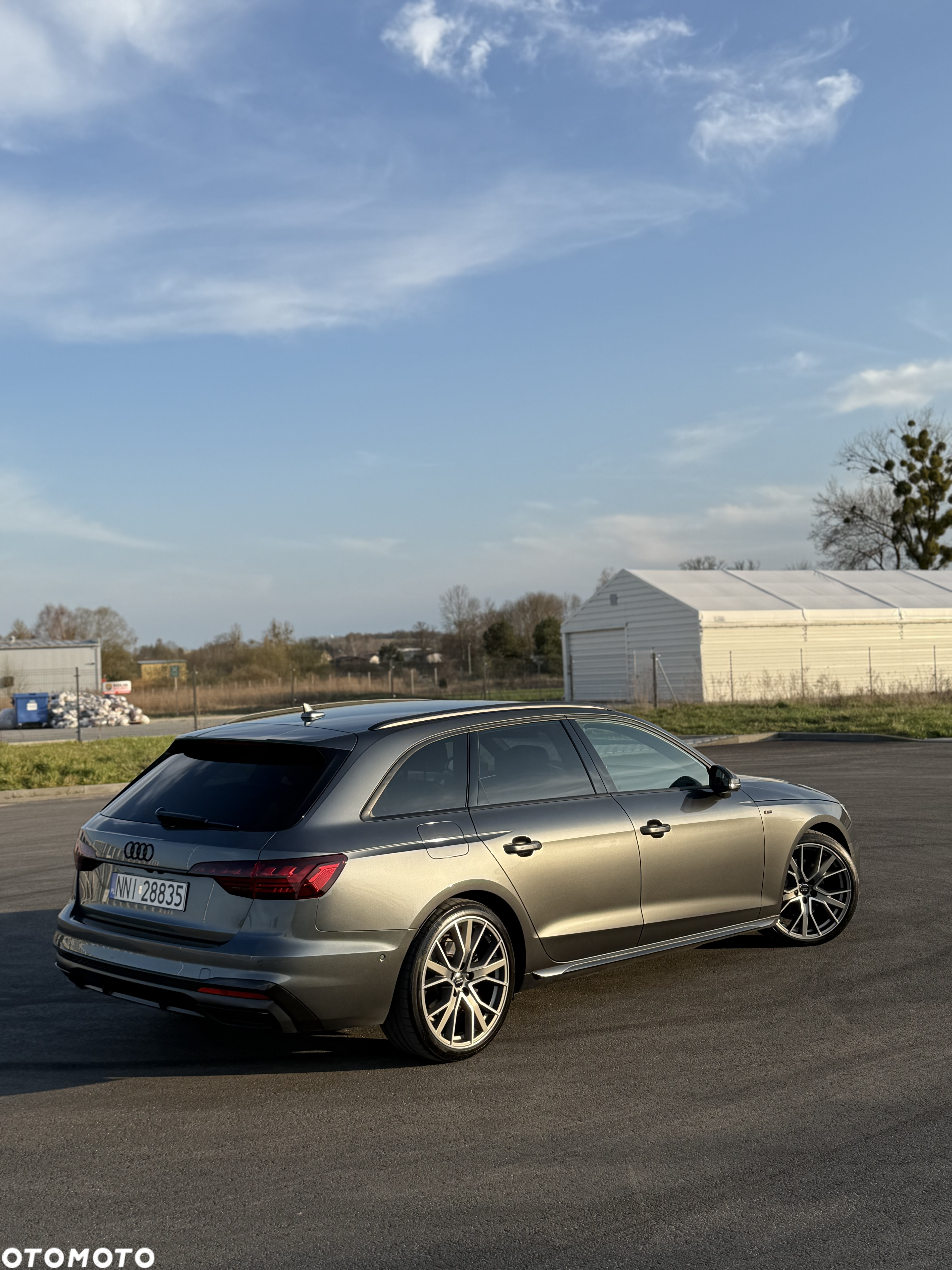 Audi A4 Avant 40 TDI S tronic - 11