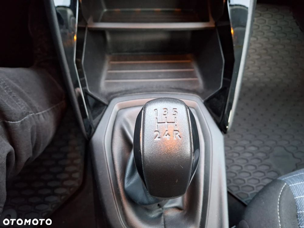 Peugeot 208 1.2 PureTech Active S&S - 26