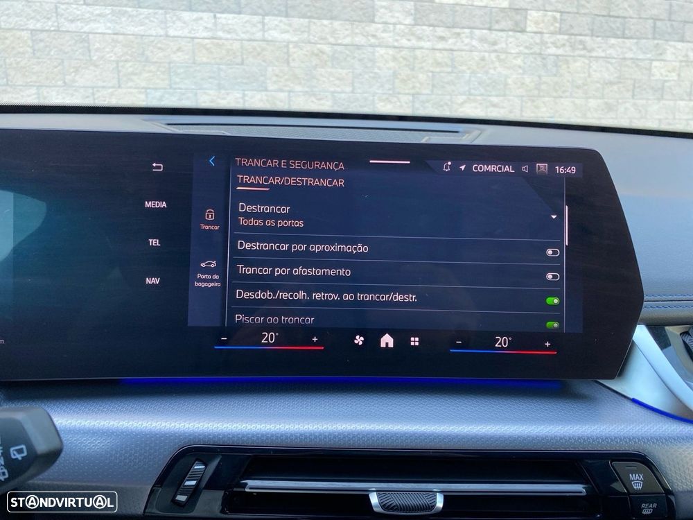 BMW iX1 eDrive20 Pack Desportivo M - 12