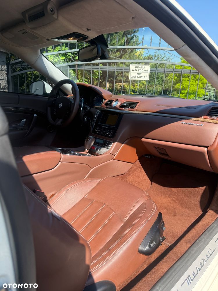 Maserati GranTurismo S Automatik - 21